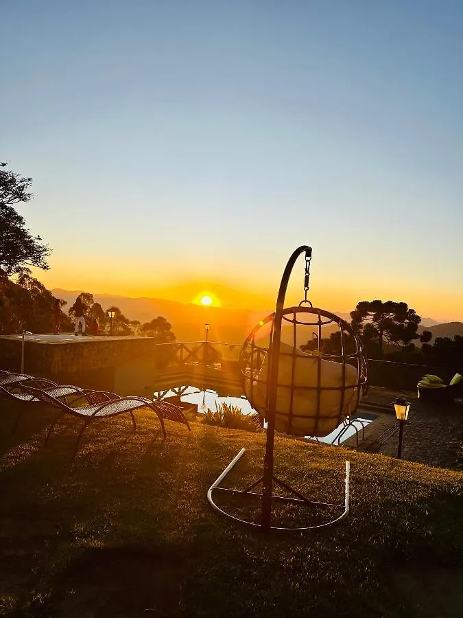 Pousada Village Por Do Sol Campos do Jordão 2*,  البرازيل